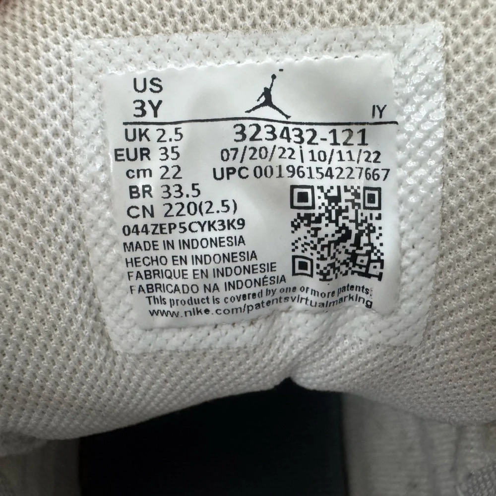 Jordan 6 Rings White Cool Grey (PS)‎ Size 3Y